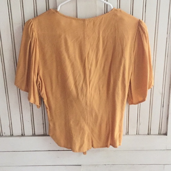 Scrunched front top - Picture 2 of 3